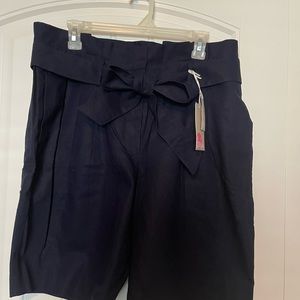 Boden St Ives Paperbag Shorts in Navy